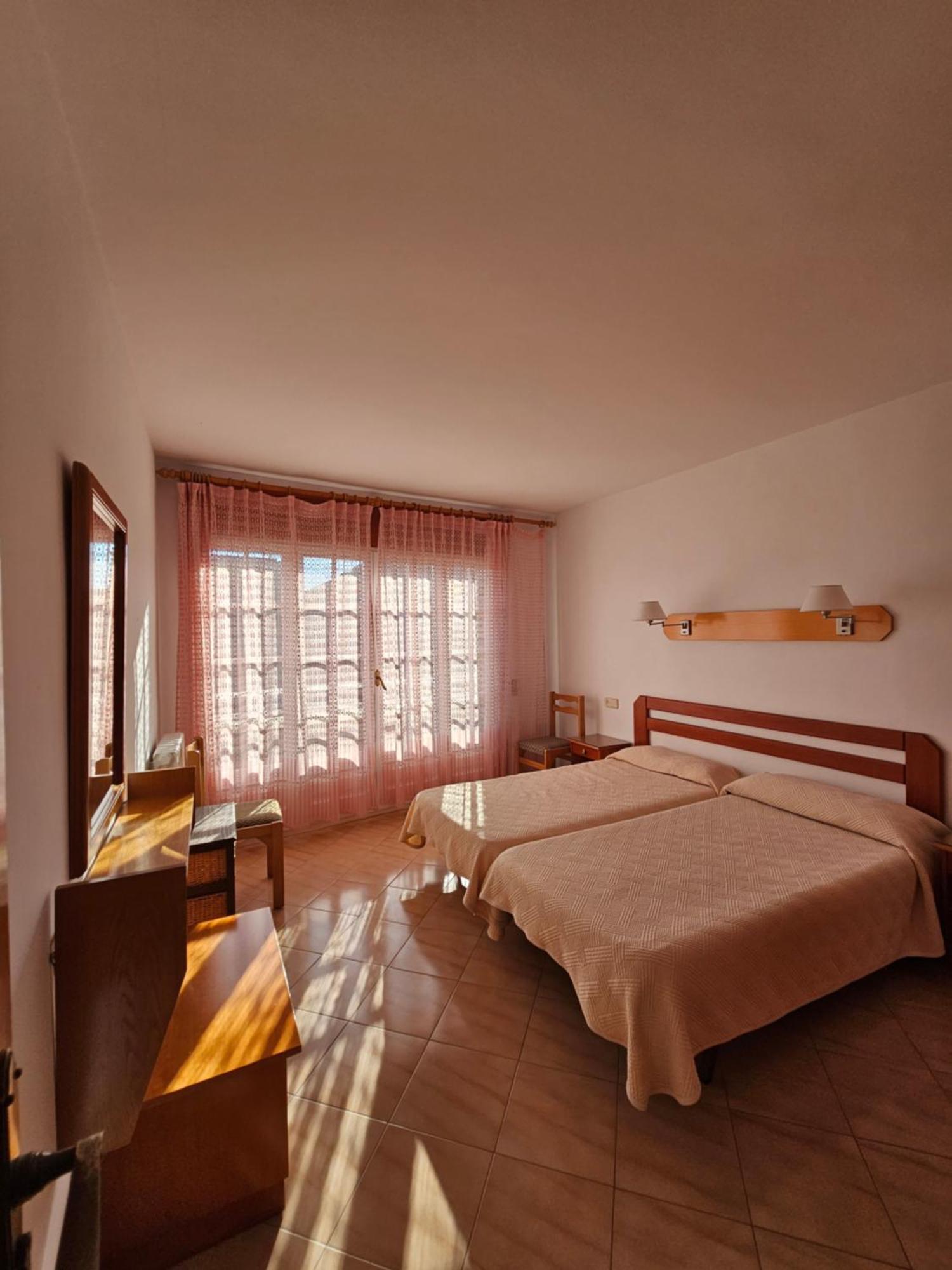Hotel Blue Spot Malgrat de Mar Exterior foto